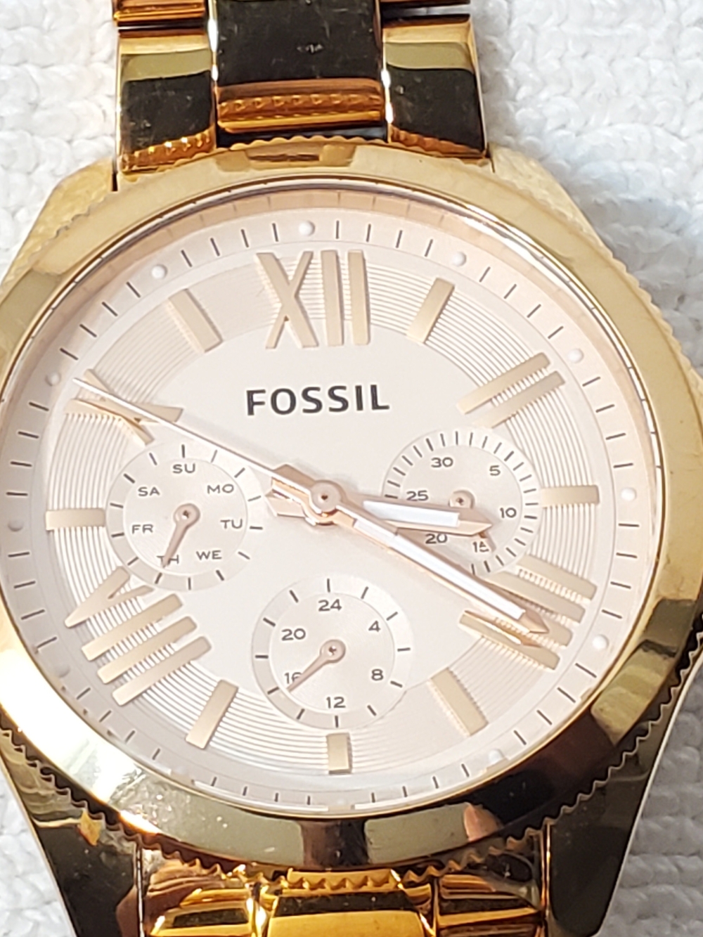 Fossil Cecile Women's Rose Gold Tone Day Date Quartz Watch Roman Numerals